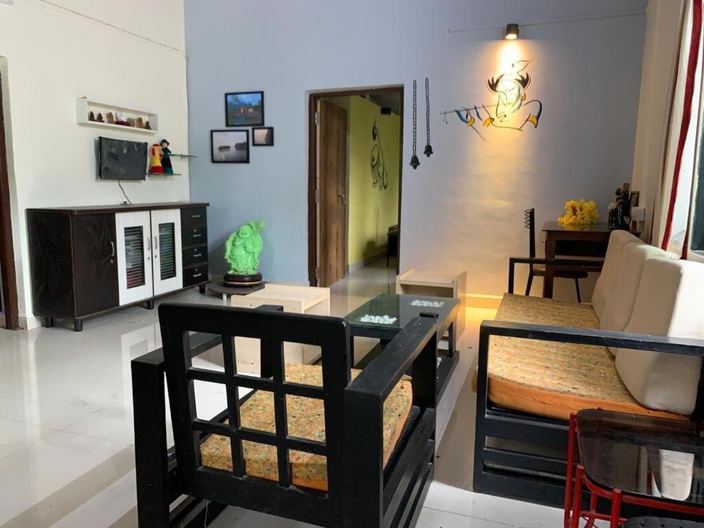 Sukant Homestay, Palu, Murbād Buitenkant foto