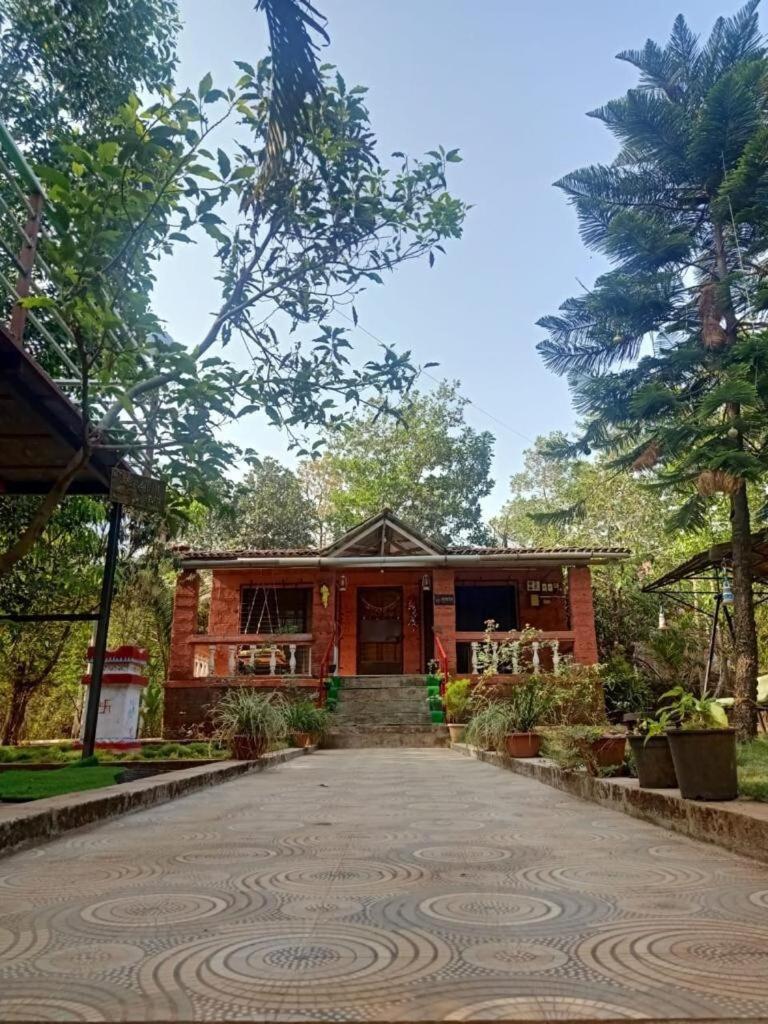 Sukant Homestay, Palu, Murbād Buitenkant foto